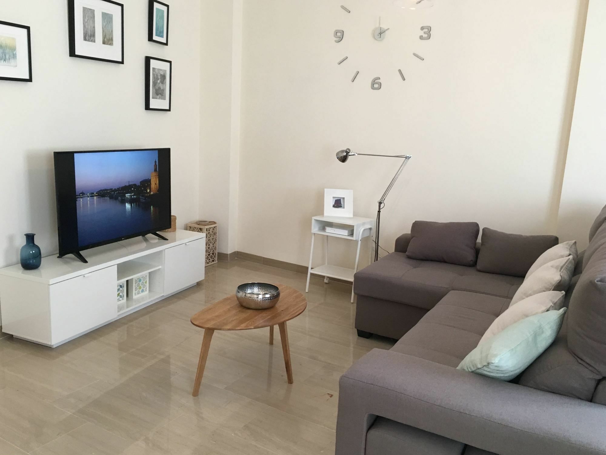 Teodosio Apartment Free Parking & Central Ac 塞维利亚 外观 照片
